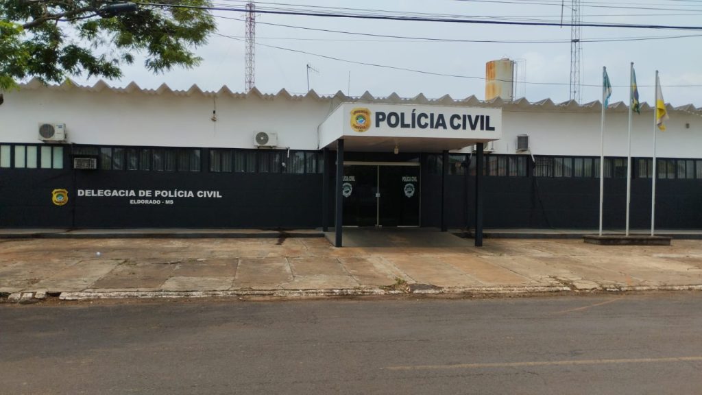 Jovens são presos por introduzir cabo metálico no ânus de cavalo