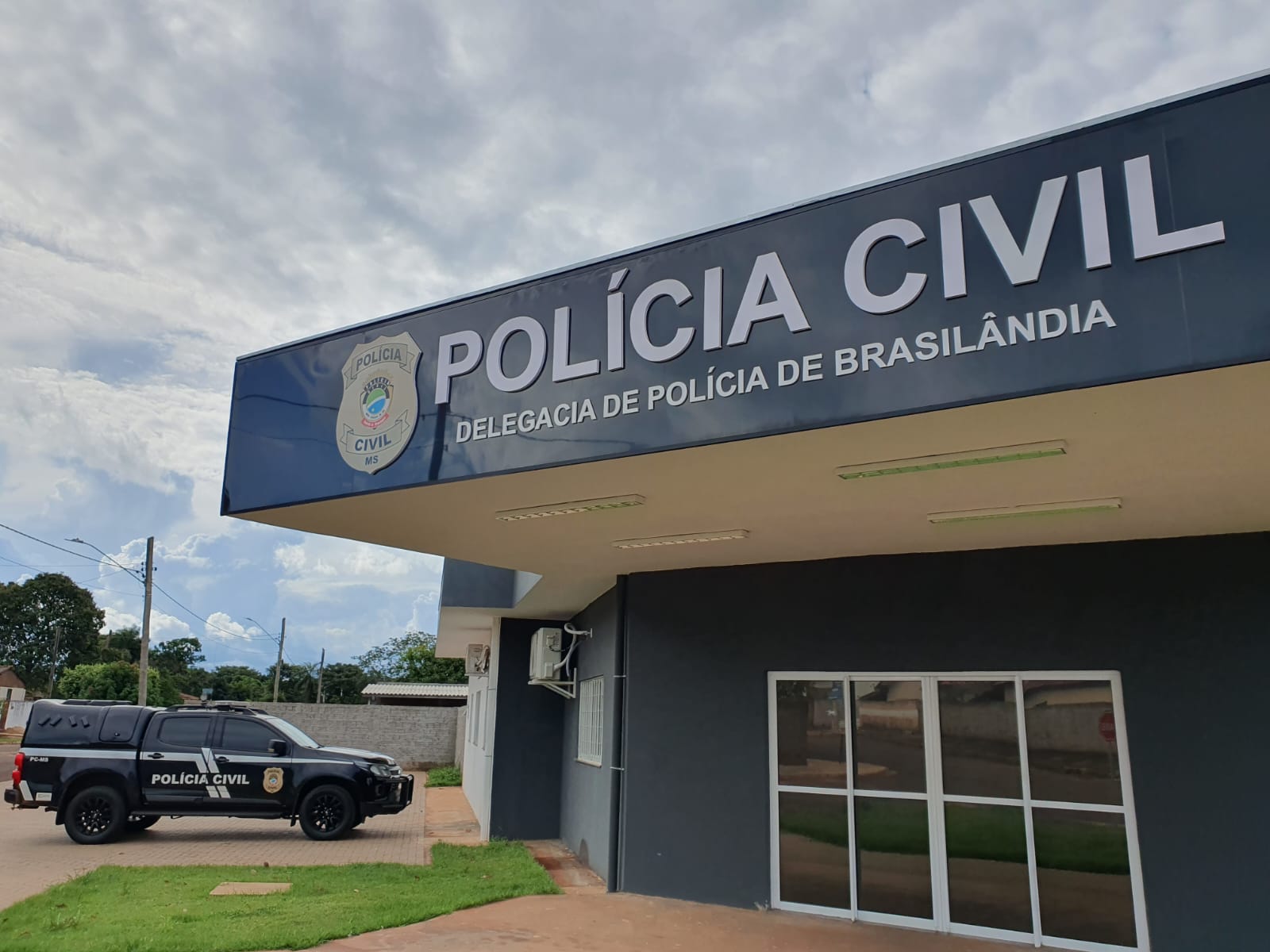 Prisão em flagrante de suspeitos de furto a residência em Brasilândia