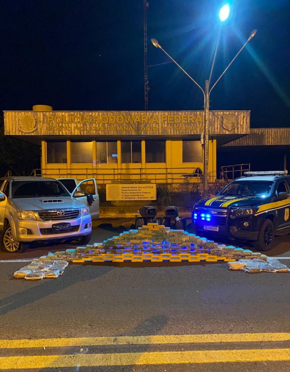 Polícia Rodoviária Federal apreende 148 kg de cocaína em Anastácio