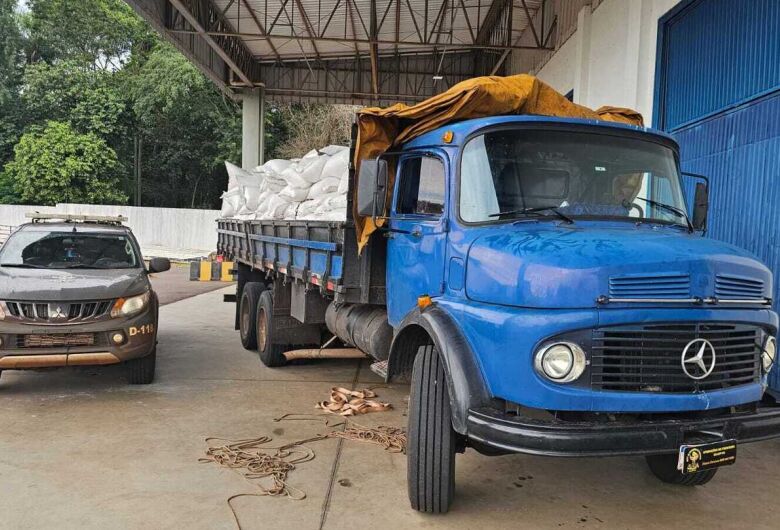 Caminhoneiro é preso em Tacuru transportando quase uma tonelada de agrotóxicos contrabandeados